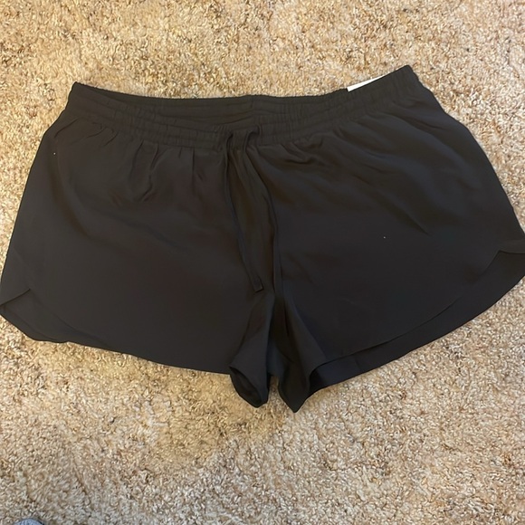 NWT Black Gym Shorts Athletic Black Medium - Picture 2 of 4